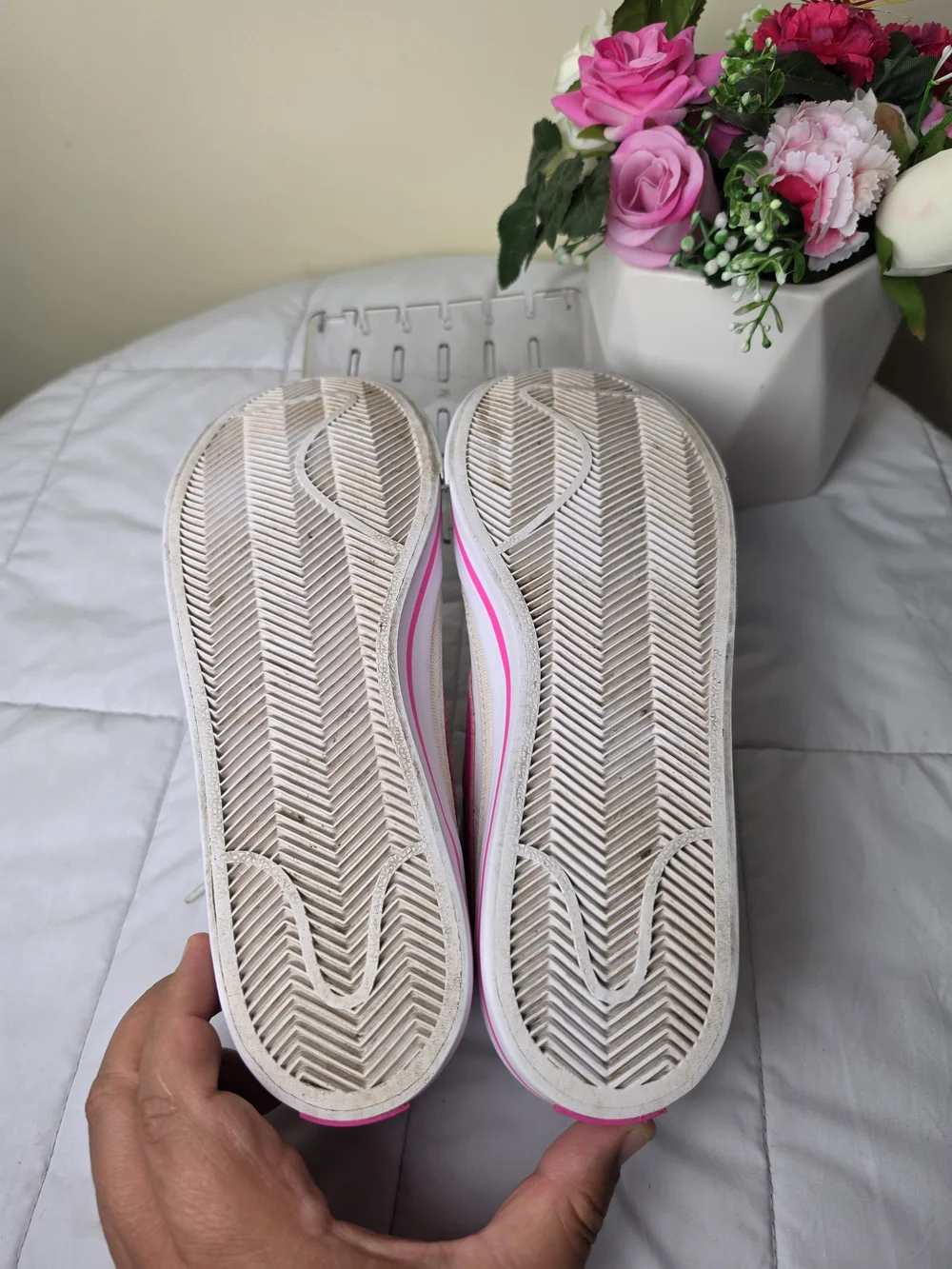 Nike Court Legacy Low Top Girls White/Pink Sneakers Size 7Y